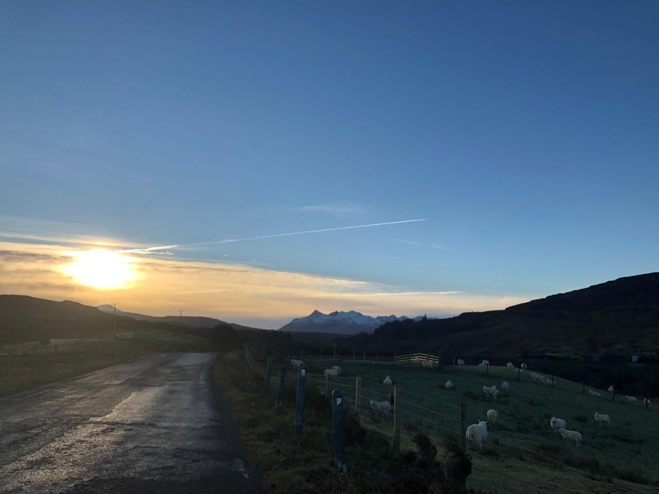 Isle Of Skye Camping Pods Exteriör bild